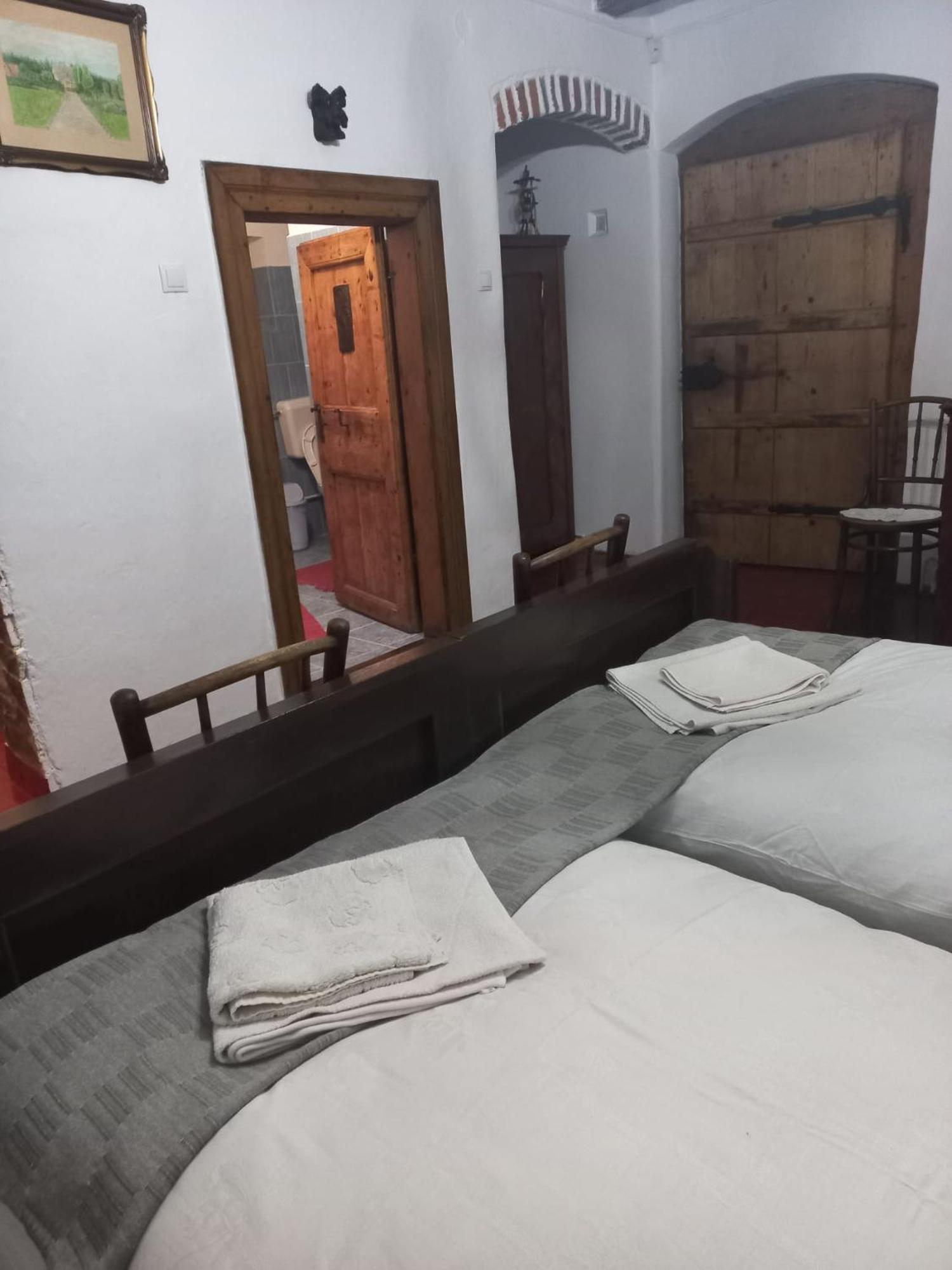 La Amadeus & Monica Hotel Minis Luaran gambar